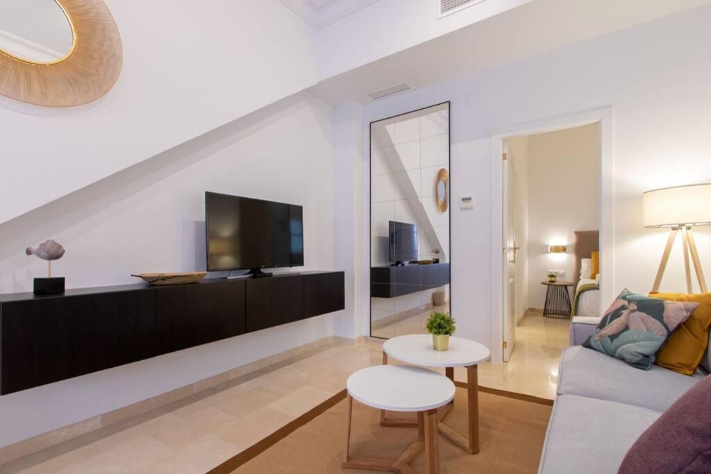 Mumu Luxury Suite Lirio Seville Ngoại thất bức ảnh